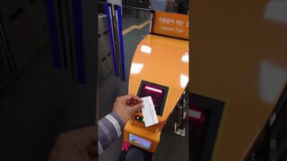 Seoul Station Airport Express Train Station Scanning a ticket and entering 2023 April 19