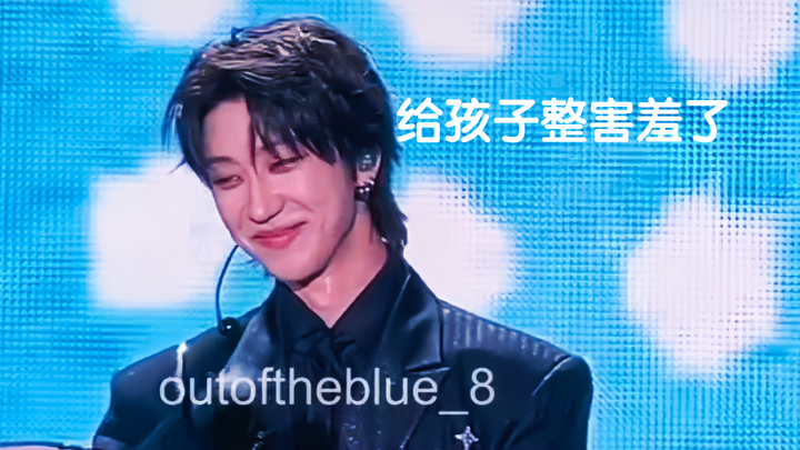 “ตอนที่หมิงหาวถ่ายทำมิวสิกวิดีโอนั้นหล่อจริงๆ” “หล่อมากจริงๆ”