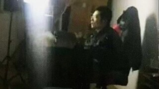 “粉丝突破100了...”