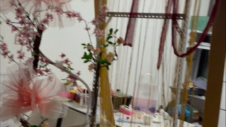 当我试图手搓一个2米高的卷轴去漫展出太子悦神