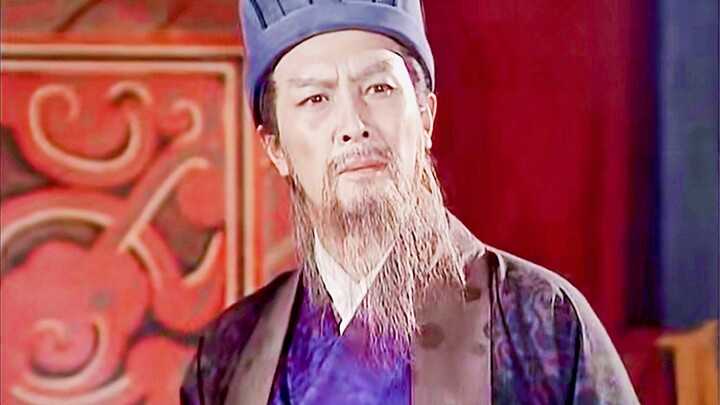 “Tài năng xuất chúng, khí chất anh hùng bá đạo, người đời đều lấy làm kỳ lạ”