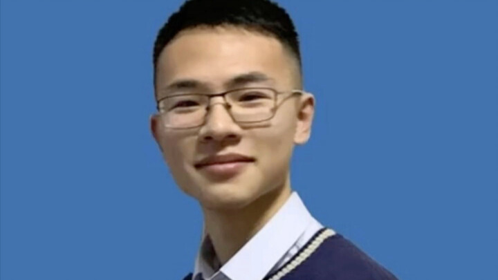 ประวัติย่อของสหายหูเฉินเฟิง