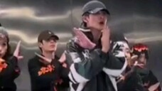 Guru Tan Jianci Tan tertawa begitu gembira ketika dia dipuji dan berita gembira latihan lainnya dija