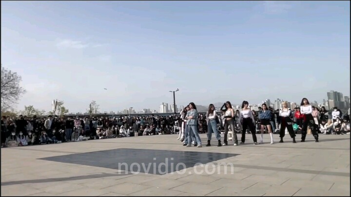 AB BUSKING LIVE