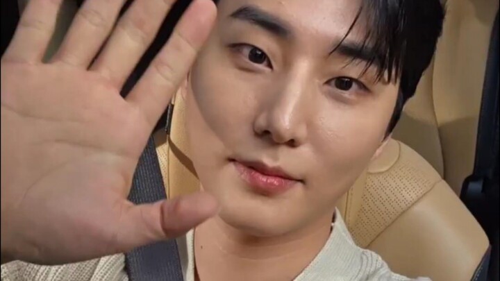 DAY6 Young K FANS Live 251109