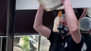 Blondie memasak sehari-hari