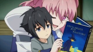 The pink-haired girl has been trained since she was young, and the male protagonist will use her as 