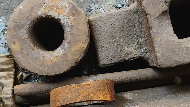 دافاليشي! اللون الأحمر الذي لا يبهت أبدًا!