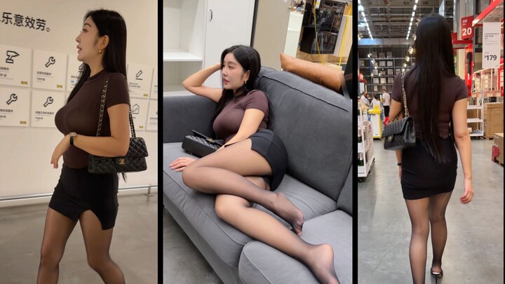 Tất đen, váy ôm mông, giày cao gót