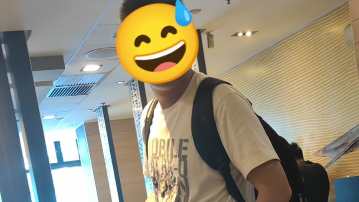 My brother scored 100 or even 90 points less than usual in the college entrance examination and deci