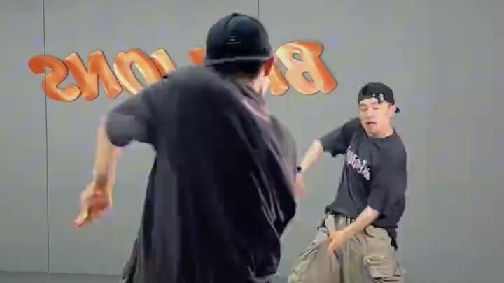 Tutorial pengajaran tari paduan suara J-hope-Killin' it girl secara mendetail