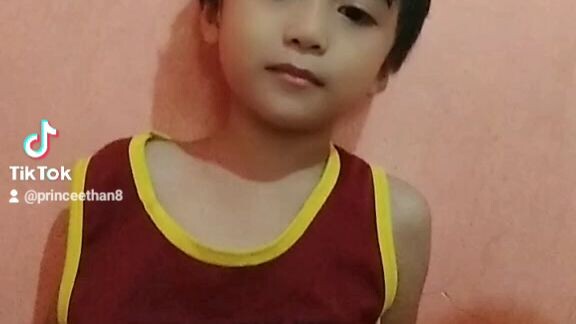 Ang Cute naman ng Batang Ito