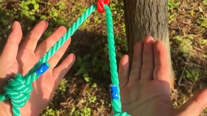 How do you untie an escape knot?