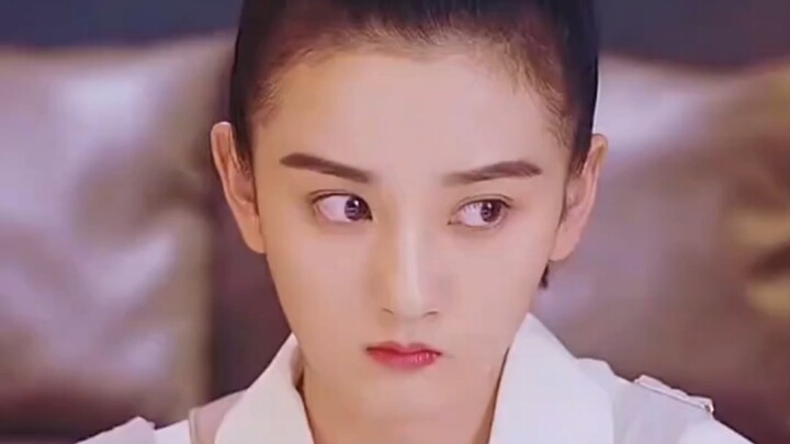 A girl accidentally enters the wrong room and ends up as a taste tester, only to be spotted by a Mic