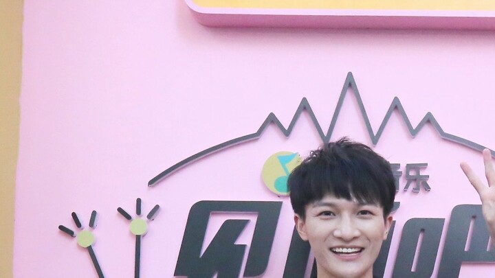Zhou Shen พากย์คลิปคลาสสิกเรื่อง "Big Fish and Begonia" และเลียนแบบ Spongebob Squarepants ทำให้ผู้ชม