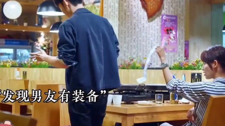 Cặp đôi trẻ nhậu say rồi vào nhà nghỉ bị chị gái bắt quả tang, cười muốn chết luôn!