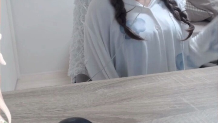 【Yusaki Rabi】The office worker rabbit is acting cute to you——Slice