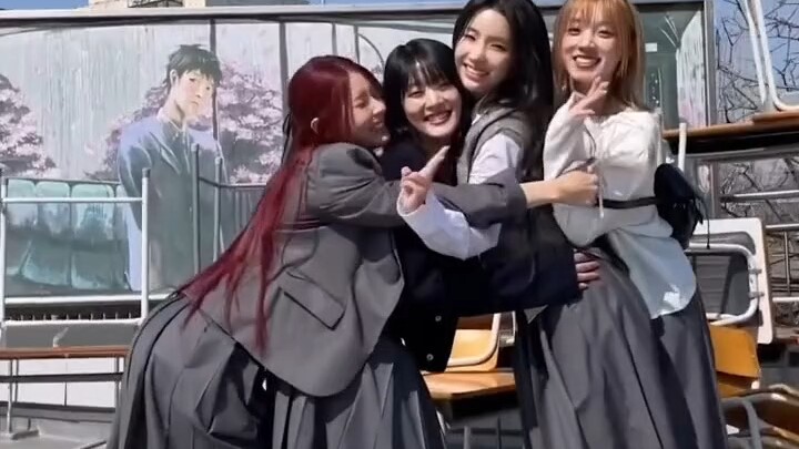 恭喜（G）I-DLE获得年冠，TWS获得年灌