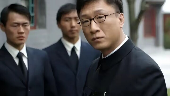 “หลังจากสิ้นชีพกลางสมรภูมิ บนหลุมศพจะมีดอกไม้หรือขี้หมา?”