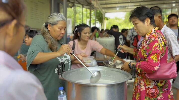 โรงทานบัวลอยไข่หวาน วัดทับขี้เหล็ก จ.ชัยนาท