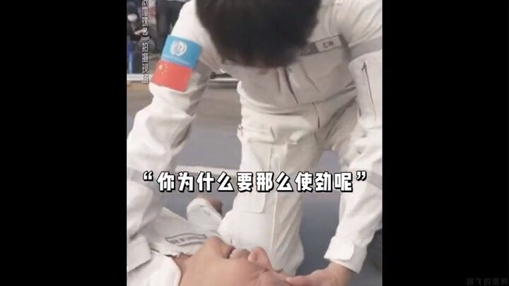 Seberapa tangguh sebenarnya Wang Zhi (Han Duoduo, Qiu Ya) dalam The Wandering Earth 2?