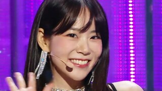 เวทีแสดงเพลง WHEN I MOVE เพลงคัมแบ็กล่าสุดของ KARA 221203