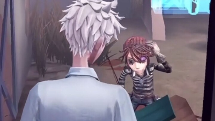 Prisoner: Xiao San scratches his head and slips away without a care! Host Parasol: ...
