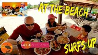 กินข้าวชมวิวริมหาดทะเลอุดรมากันครบทีมค่ะ Day at the Beach