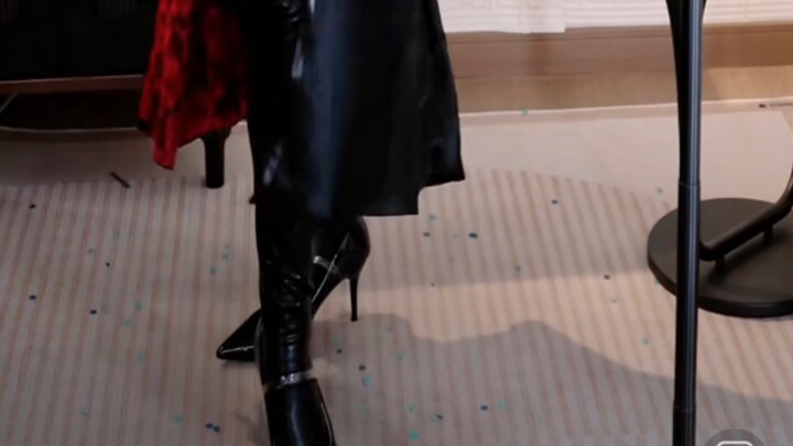 รุ่นพี่คอสเพลย์โยล