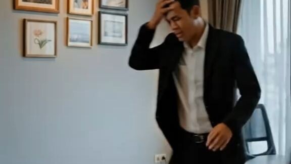 BODYGUARD INI MALAH JATUH CINTA PADA SIMPANAN BOSNYA SAAT DITUGASKAN MENJAGA!