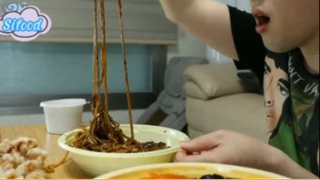 Đặt mì jajangmyeon nhưng thiếu củ cải trắng phần 2 #mukbang