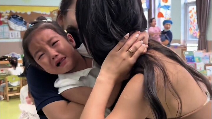 幼儿园开学大戏上线了，看着又心疼，又可爱！