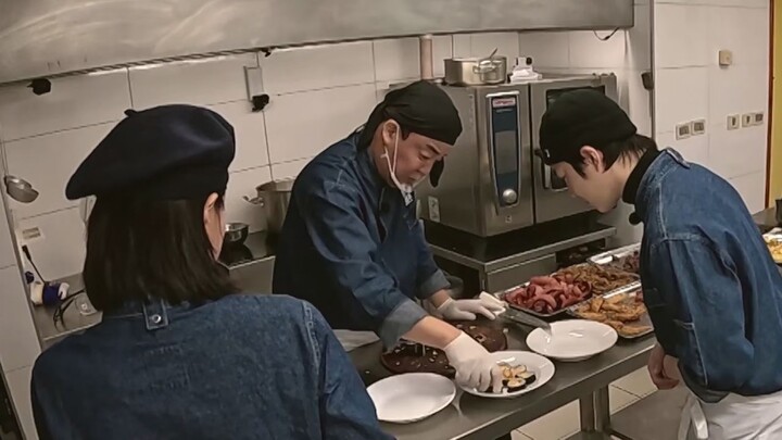 (eng cc) Chef of Antarctica S01 - 11