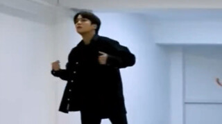 【ATEEZ 崔钟浩】当他不用为了live节省体力时，跳舞的力度也是能捶死人呢