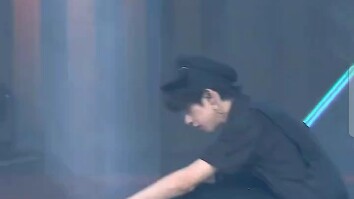 هي جون لين يهز باستمرار، هو الأفضل على الإطلاق