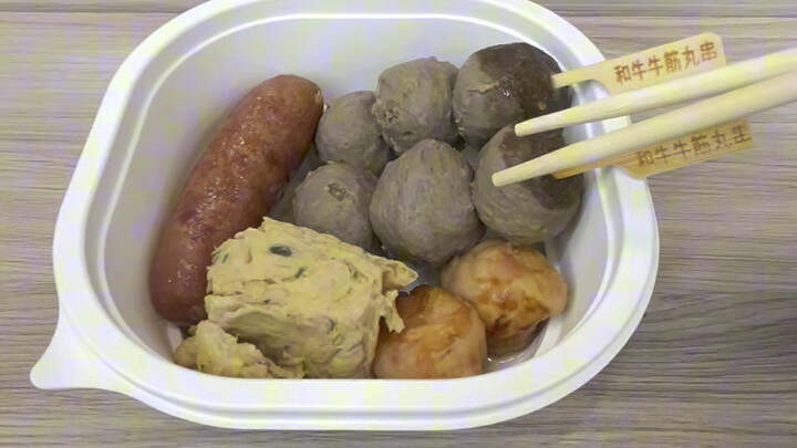 Convenience store night shift eats spoiled food