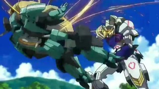 [Mobile Suit Gundam] "This soldier is really miserable, first he was hit by a cannon machine and the