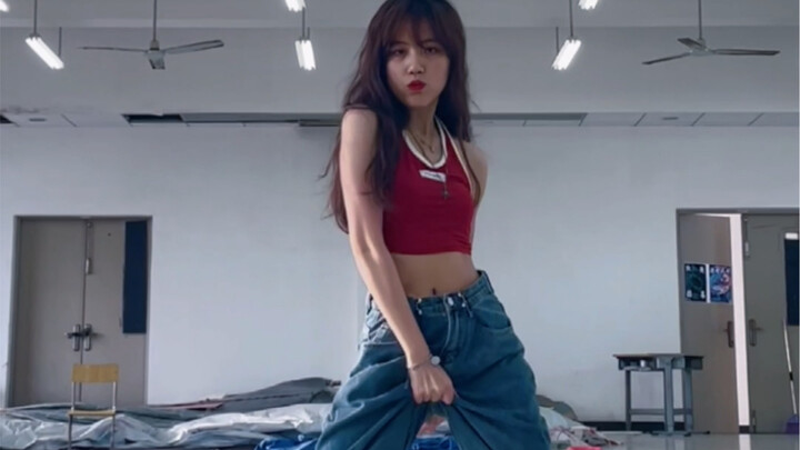 If you like Lisa, you must dance this dance