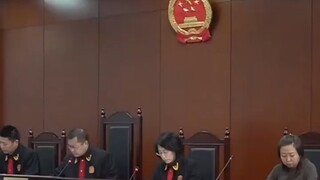 A woman was sentenced for using her position to obtain celebrity information! She abused the query p