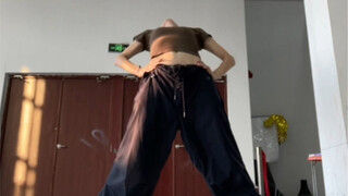Ngài thợ rèn đã đập sàn thành từng mảnh