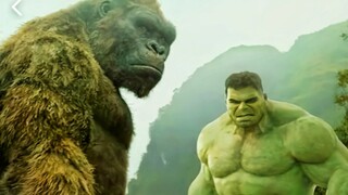 如果绿巨人跟金刚打架，从力量的角度，你觉得谁会更强？