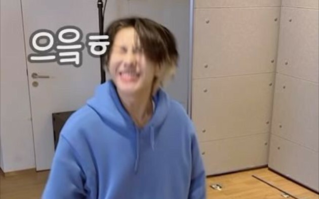 【Huang Renjun】Cuteness at its peak, a divine imitation ⚈₃⚈