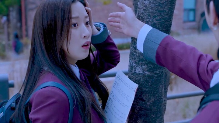 Burning love doesn't need an echo, because loving you is my instinct.