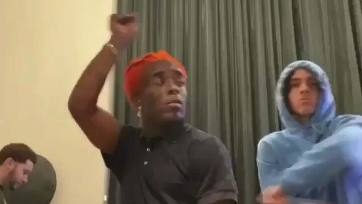 Liu Wuji, the whole-life instructor