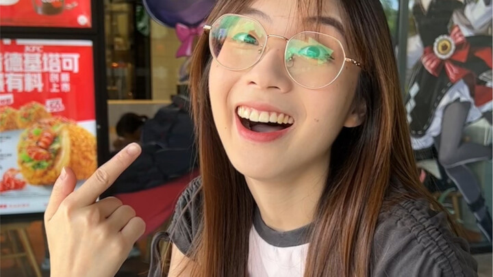 Kalau kamu canggung, aku jadi enggak canggung?