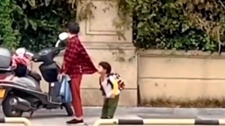 أنا سعيد لأنني أمضيت طفولتي بسيطة وسعيدة، لكن لا يمكنني العودة أبدًا!