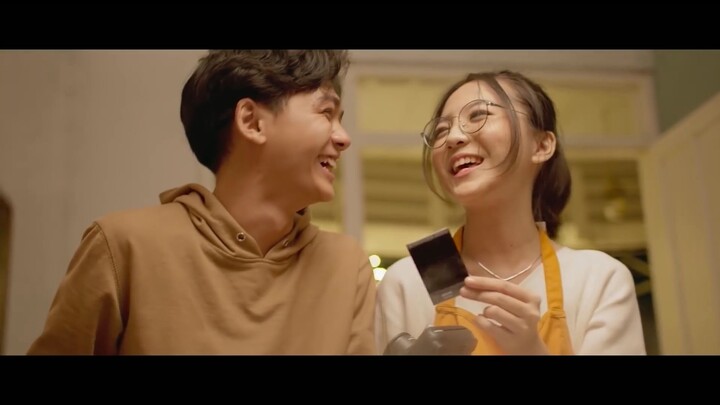 Web Series: AKHIR TAK BAHAGIA Full Movie - Kisah Gadis Pelihat Aura & Pria Aura Hitam (2021)