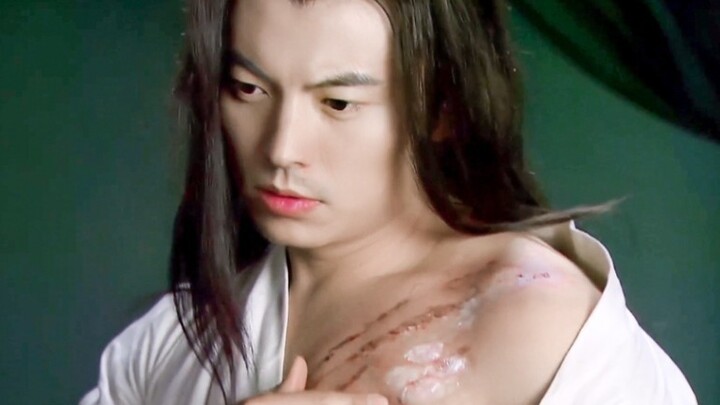 ฉันมีเพื่อนคนหนึ่งที่มีกล้ามหน้าอกใหญ่ๆ ทำให้ฉันอิจฉาเธอจัง!