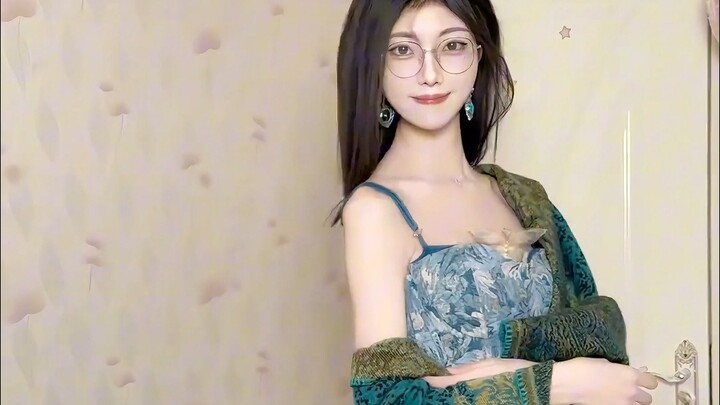 This woman can actually resonate with my Supreme Bone Spirit from tens of millions of miles away!