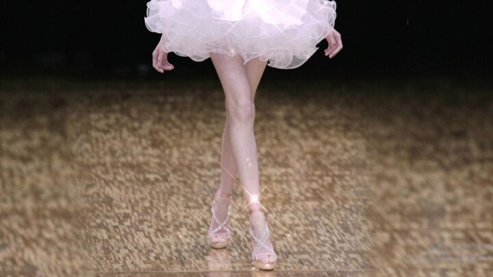 It would be nice to make the skirt look like a flower (Short Skirt)